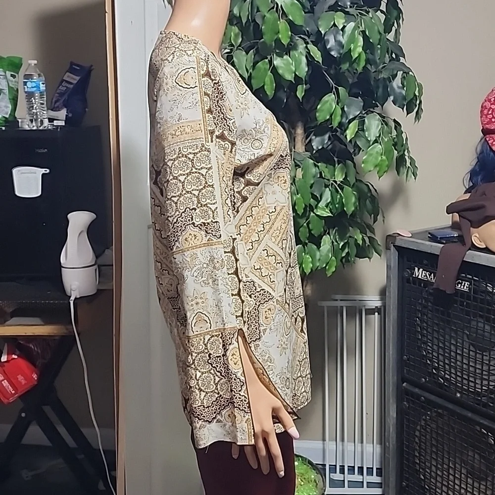 Giorgio Fiorelli Tribal BoHo Vneck Blouse - Picture 4 of 6